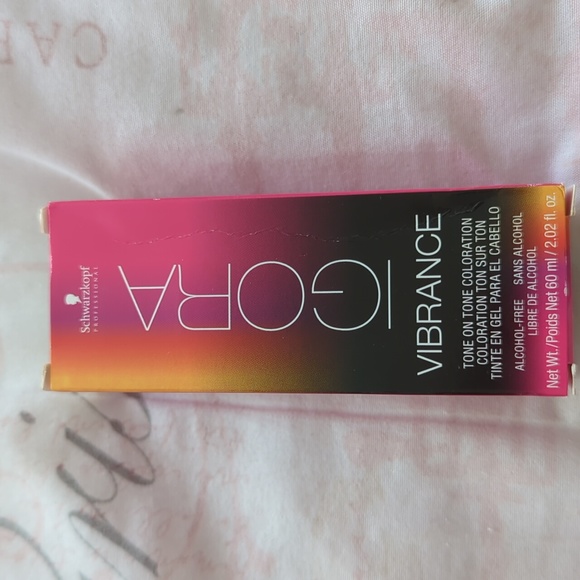Schwarzkopf Igora Vibrance Red Series Bundle - Picture 5 of 8
